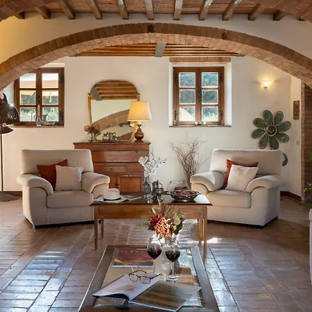 Borgo Gallinaio 32, Emma Villa Sienne