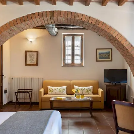 Borgo Gallinaio 32, Emma Villa