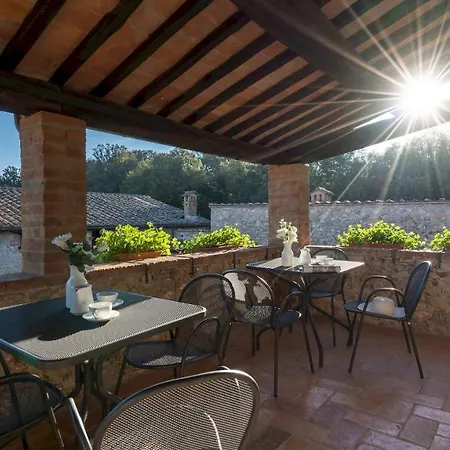 Villa Borgo Gallinaio 32, Emma